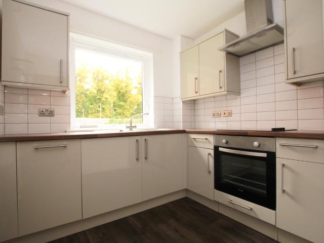 Apartment for rent in Broomhill, Scotland