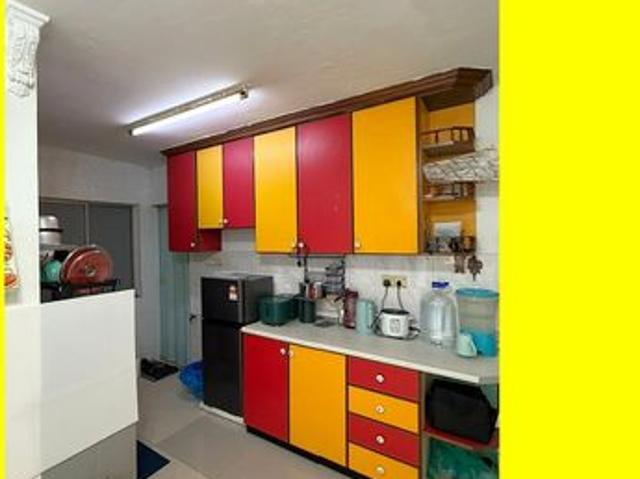 Flat for sale in Petaling, Damansara Damai