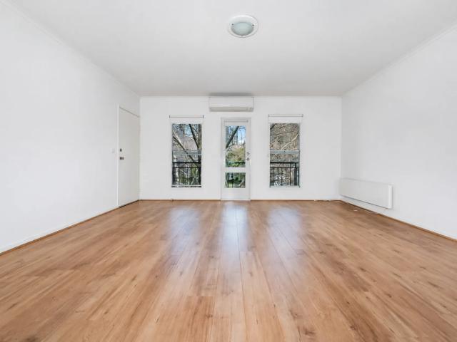 Apartment for rent in Carlton, Melbourne