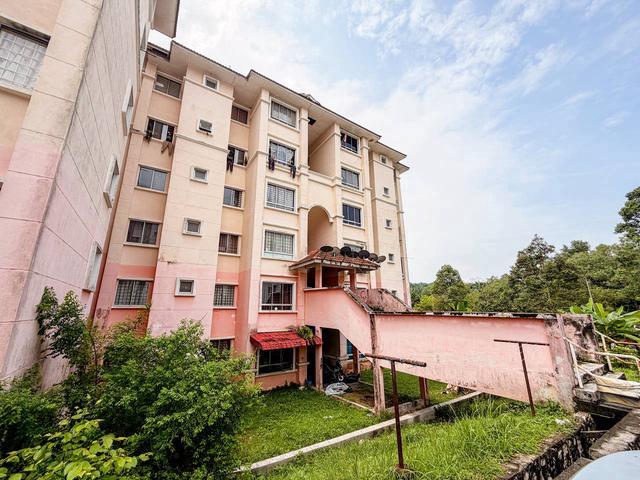 Apartment for sale in Bandar Puncak Alam, Kuala Selangor