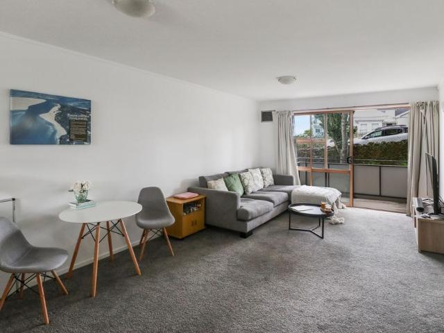 Apartment for rent in Balmoral, Oroua County