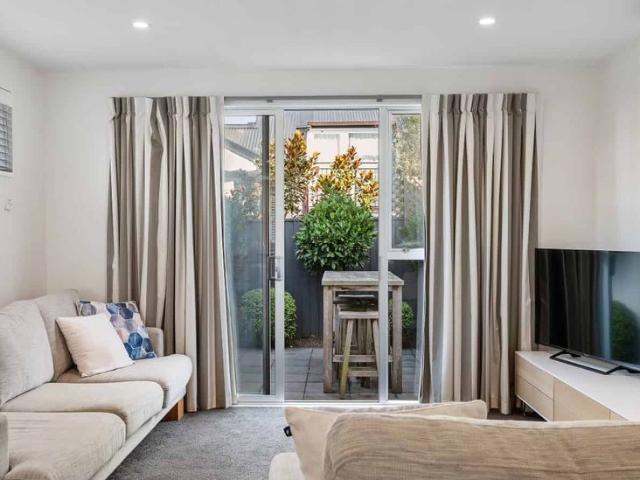 Apartment for rent in Merivale, Canterbury