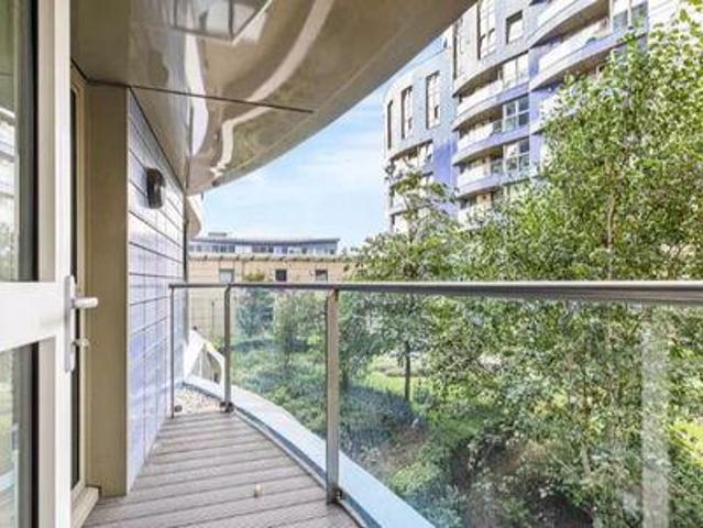 Apartment for sale in South Tottenham, Greater London