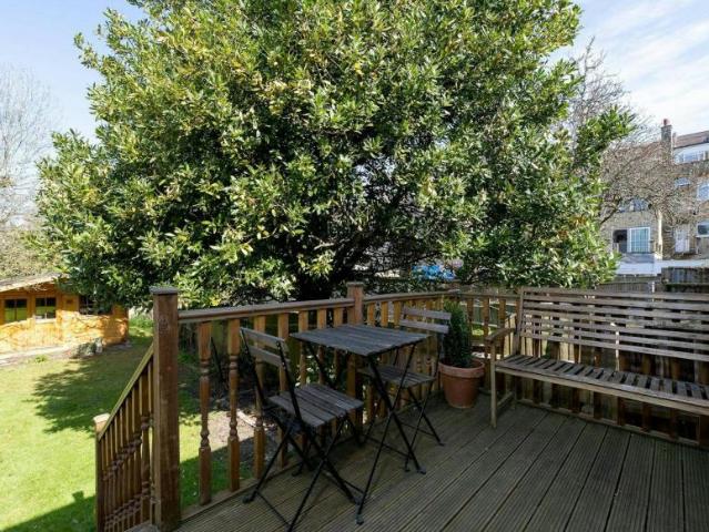 Apartment for rent in Golders Green, Greater London