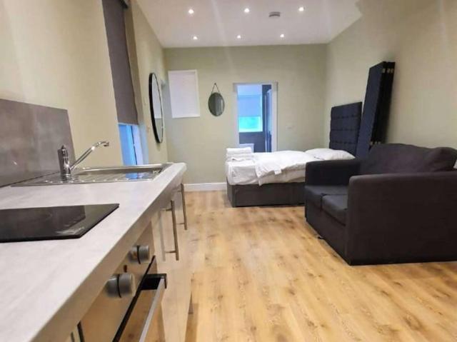 Apartment for rent in Lyons, Greater London