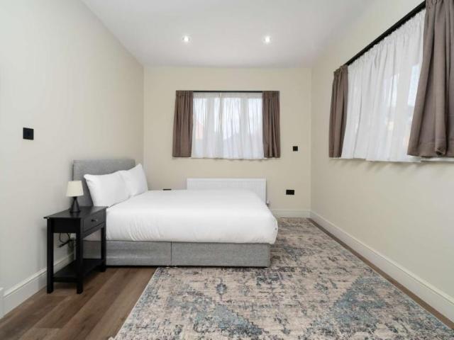 Apartment for rent in Lyons, Greater London