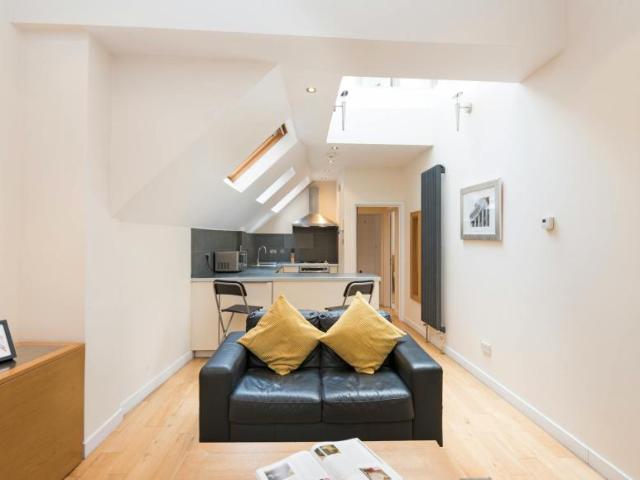 Apartment for rent in Blackfriars, Lyons