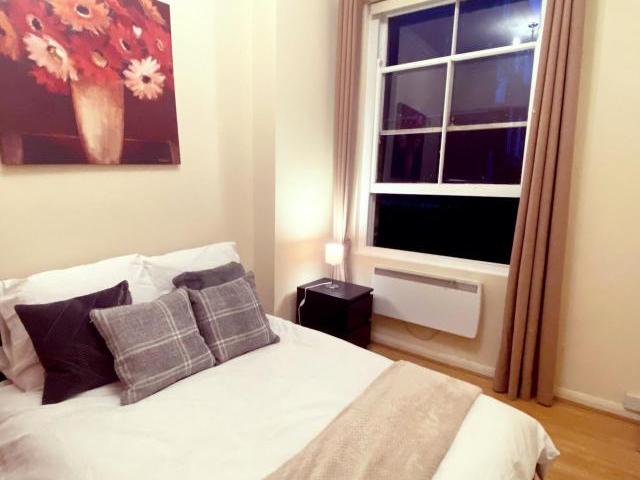 Apartment for rent in Brompton, Greater London