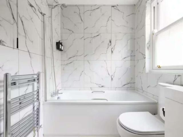 Apartment for rent in Lyons, Greater London