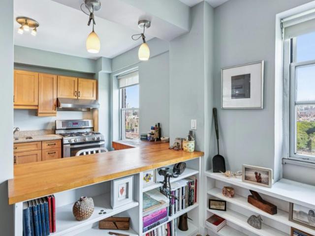 Apartment for sale in Arverne, New York