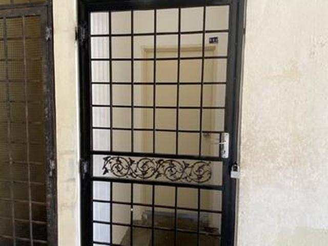 Apartment for sale in Malaka