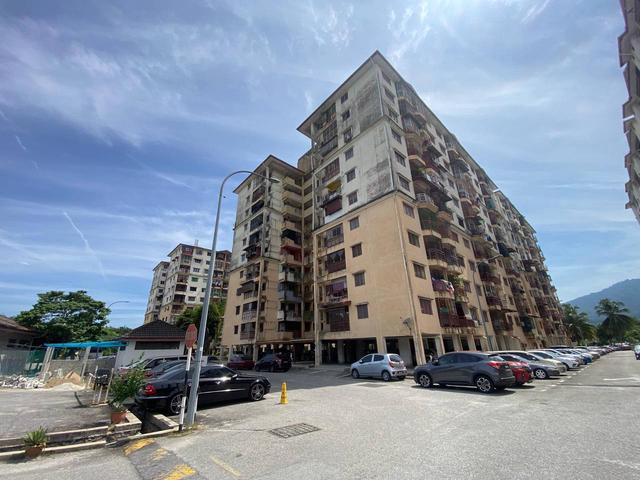 Flat for sale in Selayang, Selangor