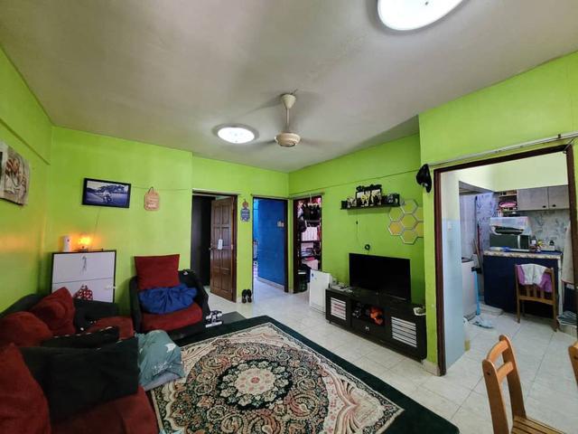 Flat for sale in Petaling, Alam Impian