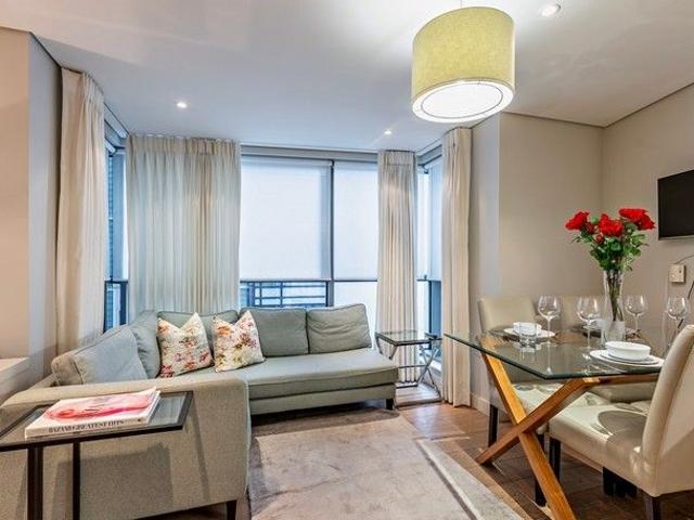 Apartment for rent in Paddington, Greater London