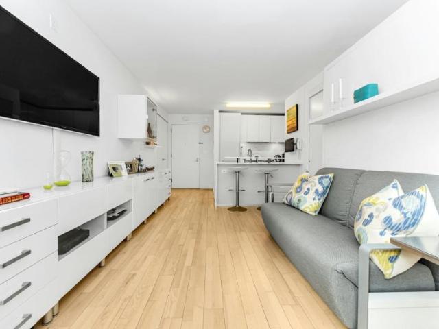 Apartment for sale in Arverne, New York
