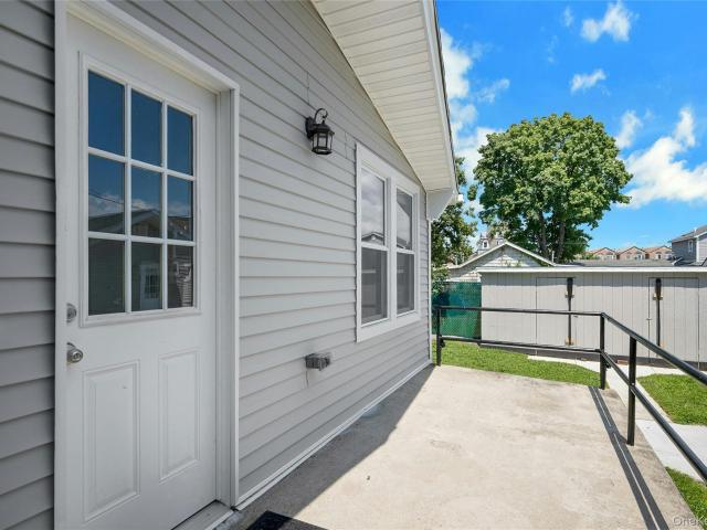 Property for rent in The Bronx, Arverne