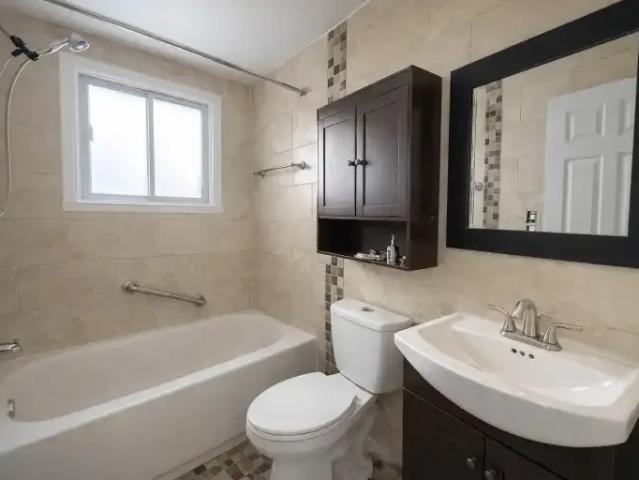 Apartment for rent in St. Leonard's, Quebec