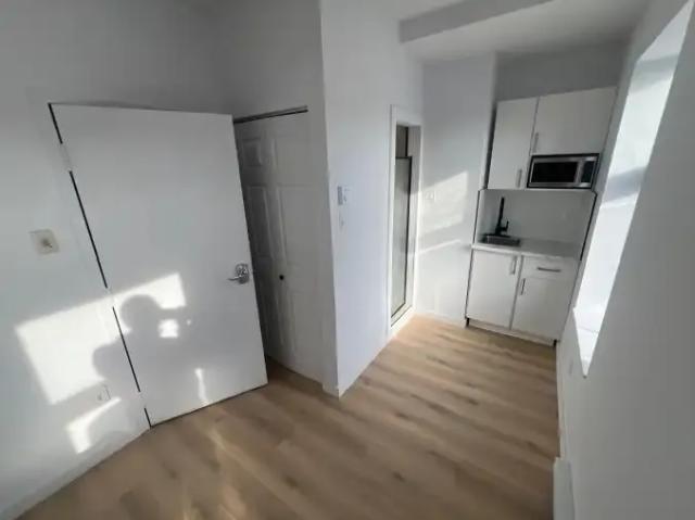 Apartment for rent in St. Leonard's, Quebec