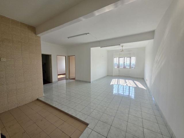Apartment for sale in Shah Alam, Petaling