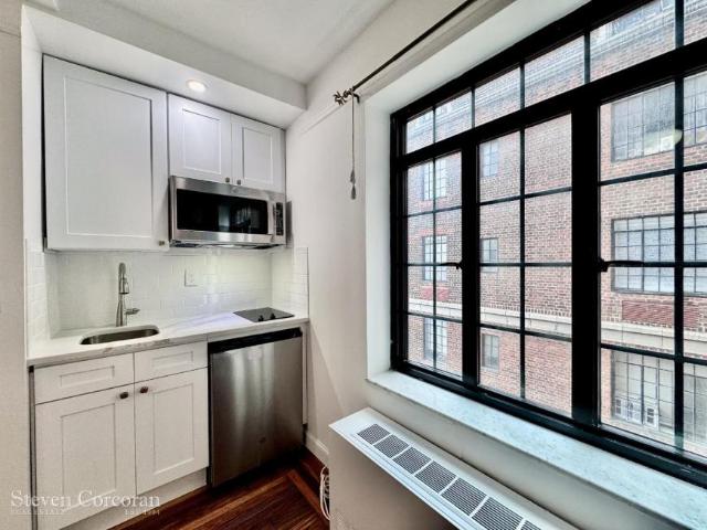 Apartment for sale in Arverne, New York
