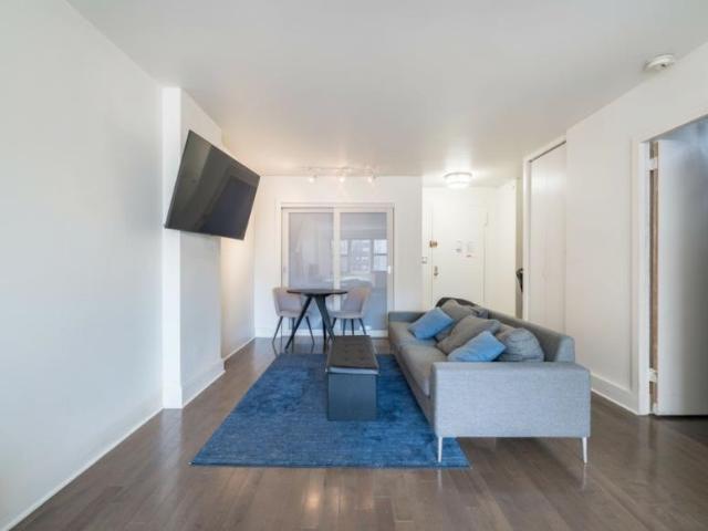 Apartment for sale in Arverne, New York