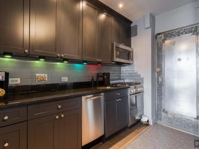 Apartment for sale in Arverne, New York