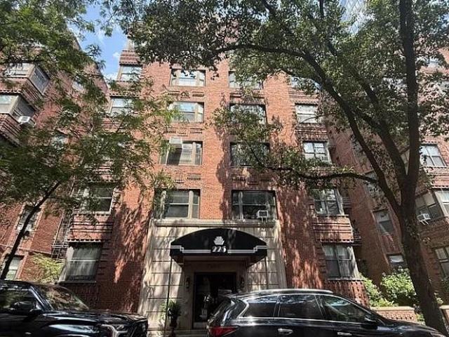 Apartment for sale in Arverne, New York
