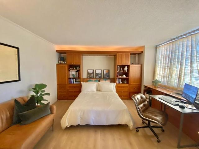 Apartment for sale in Arverne, New York