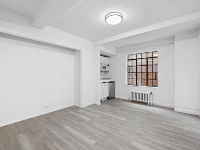 Apartment for sale in Arverne, New York