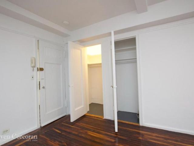Apartment for sale in Arverne, New York