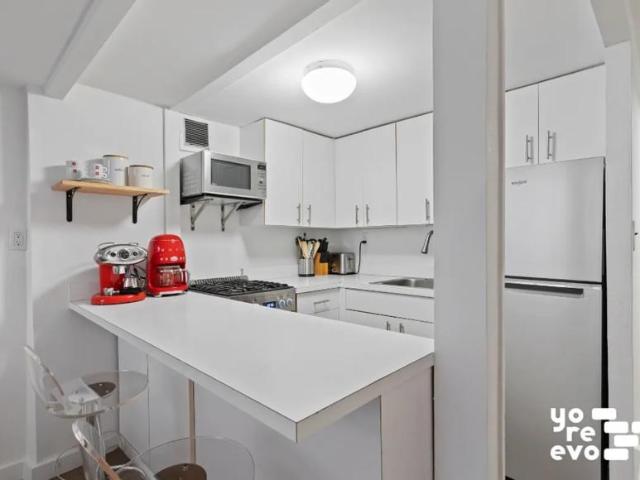 Apartment for sale in Arverne, New York