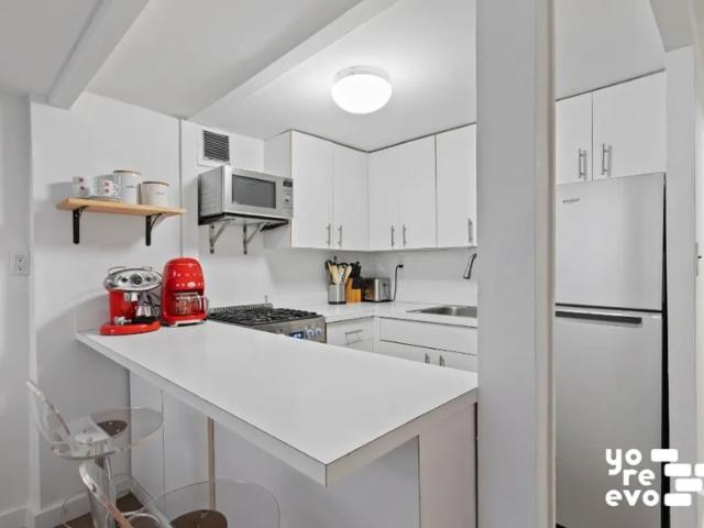 Apartment for sale in Arverne, New York