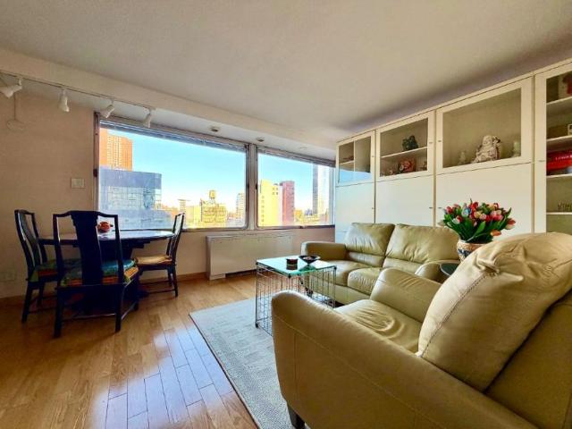 Apartment for sale in Manhattan Community Board 3, New York