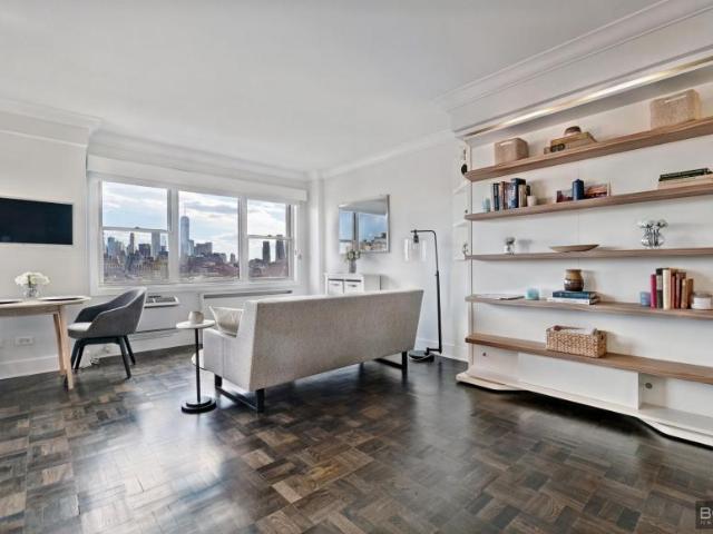 Apartment for sale in New York County, New York