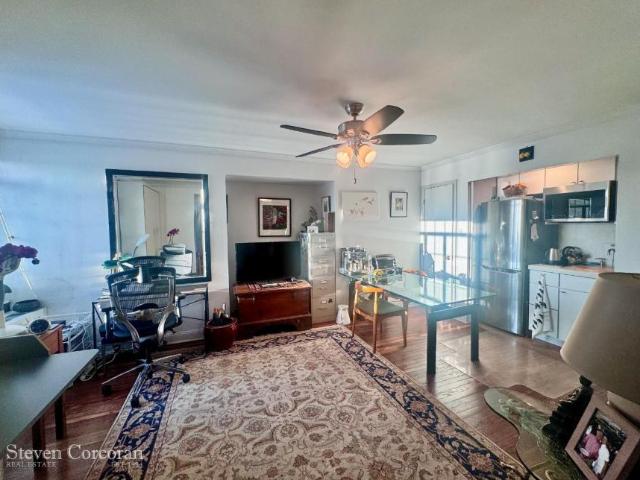 Apartment for sale in Arverne, New York