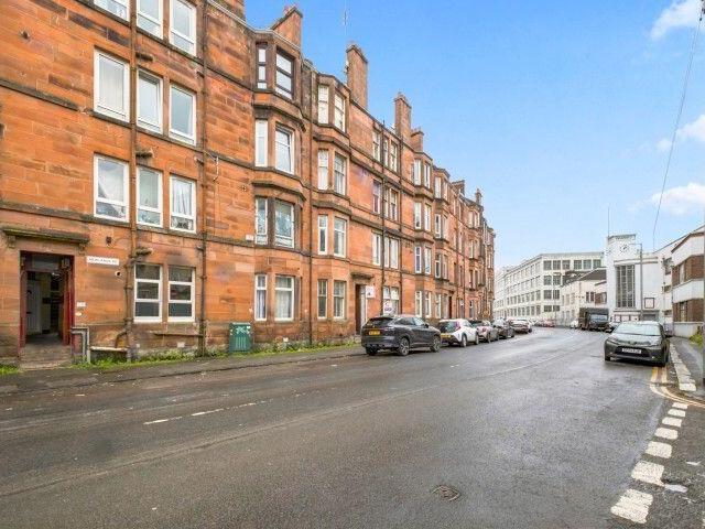 Apartment for rent in New Cathcart, Glasgow