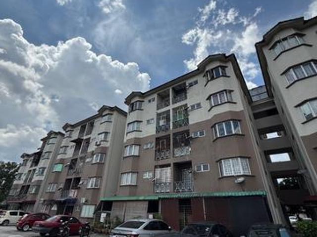Apartment for sale in Nilai, Negeri Sembilan