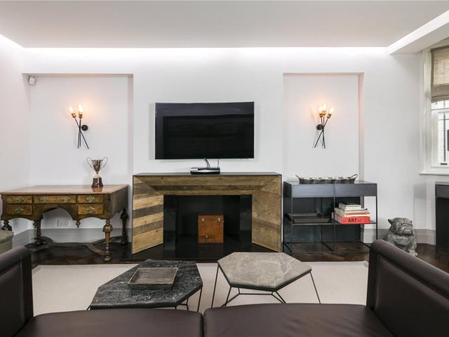 Apartment for rent in Mayfair, Greater London