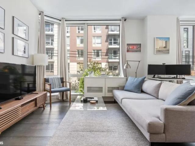 Apartment for sale in Arverne, New York