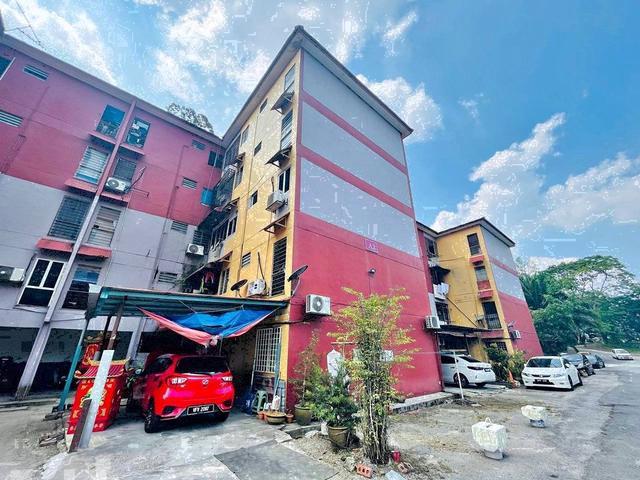 Flat for sale in Selayang, Selangor
