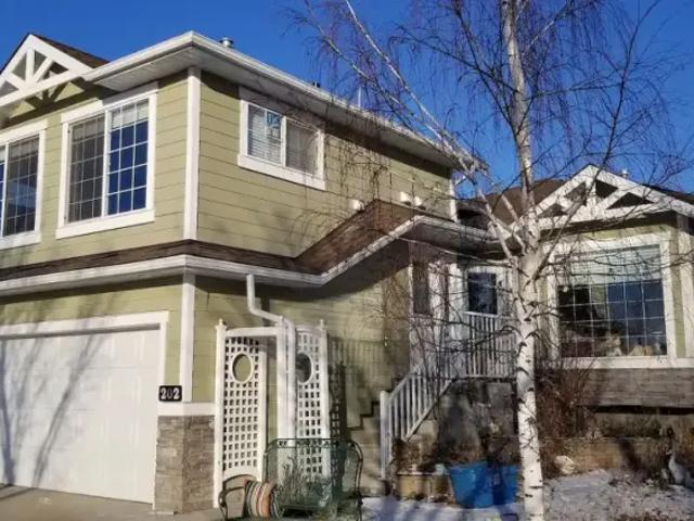 Apartment for rent in Woodhaven, Okotoks