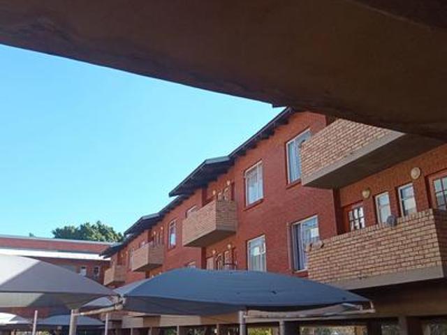 Apartment for sale in Vosloorus, Gauteng