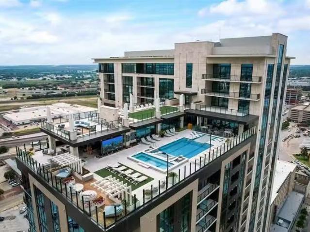Condo for sale in Fort Worth