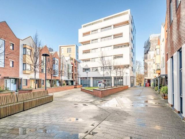 Apartment for rent in Paintworks, Bristol