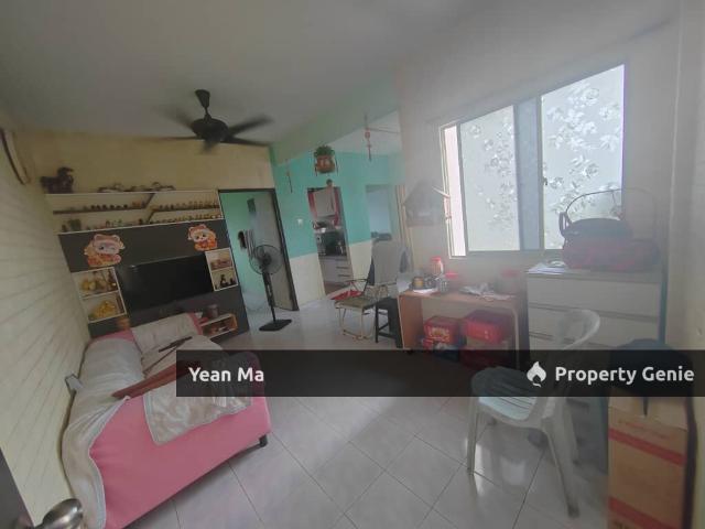 Flat for sale in Selayang, Selangor