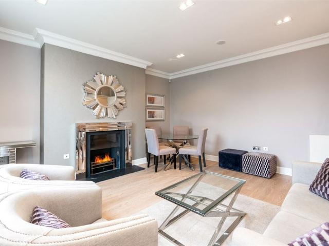 Apartment to rent in Bluebell, North Tipperary