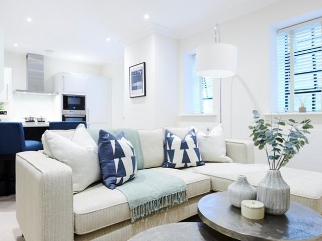 Apartment for rent in Brook Green, Greater London