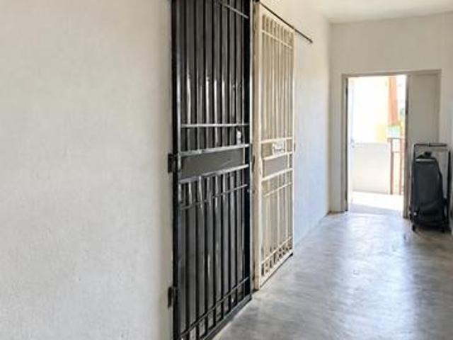 Apartment for sale in Barat Daya, George Town