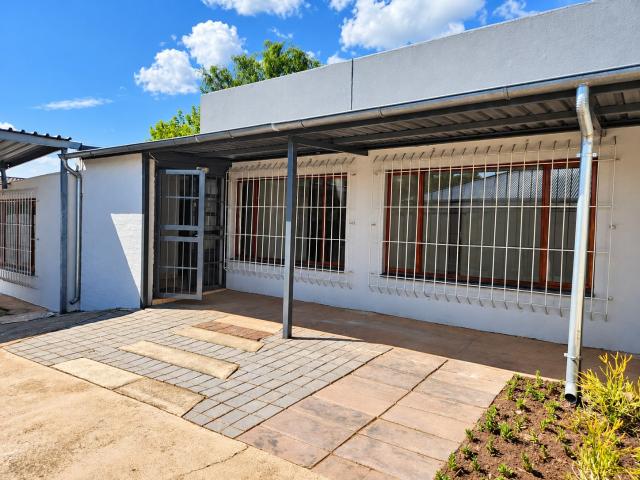 Apartment for rent in Krugersdorp-Noord, Mogale City Local Municipality