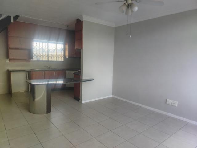Apartment for rent in Westridge, Umhlanga Rocks